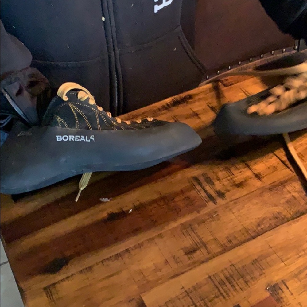 Boreal men’s rock climbing shoes size 10
